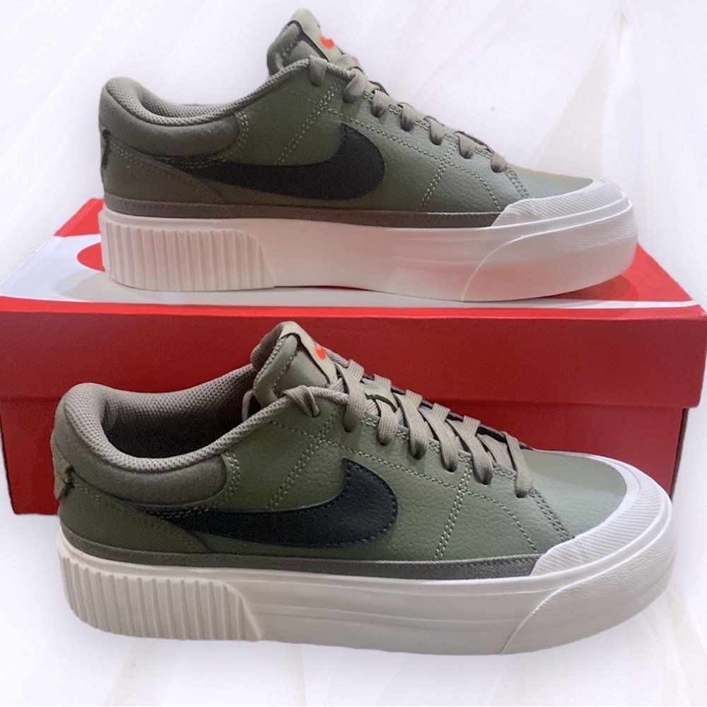 Nike Court Lift